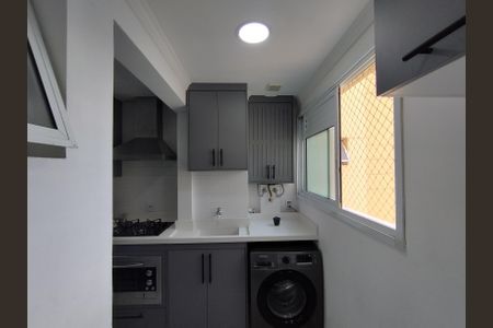 Apartamento à venda com 65m², 3 quartos e 1 vagaÁrea de Serviço