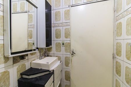 Casa para alugar com 80m², 3 quartos e 1 vagaBanheiro 2