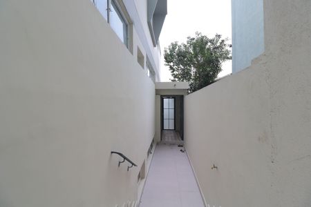 Casa à venda com 212m², 3 quartos e 2 vagasCorredor
