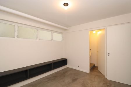 Casa à venda com 212m², 3 quartos e 2 vagasQuarto de Serviço