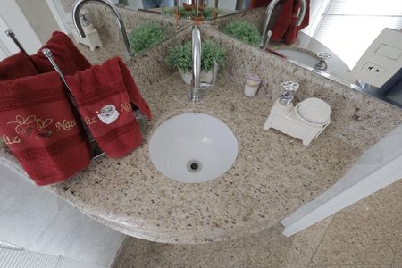 Apartamento à venda com 272m², 4 quartos e 3 vagas Apartamento à venda com 272m², 4 quartos e 3 vagasBanheiro