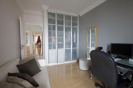 Apartamento à venda com 272m², 4 quartos e 3 vagas Apartamento à venda com 272m², 4 quartos e 3 vagasQuarto Suíte