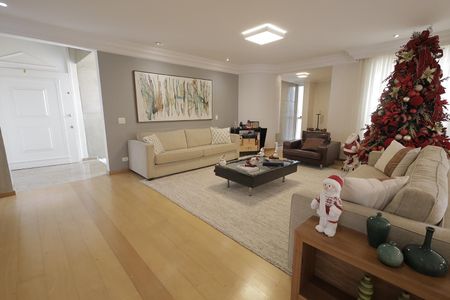 Apartamento à venda com 272m², 4 quartos e 3 vagas Apartamento à venda com 272m², 4 quartos e 3 vagasSala