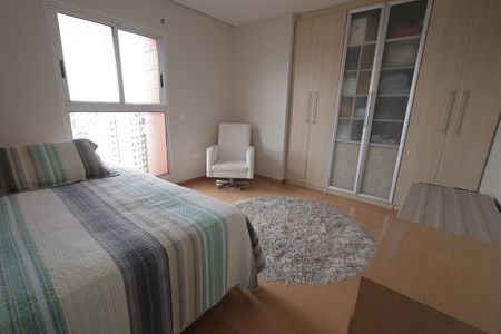 Apartamento à venda com 272m², 4 quartos e 3 vagas Apartamento à venda com 272m², 4 quartos e 3 vagasQuarto 1