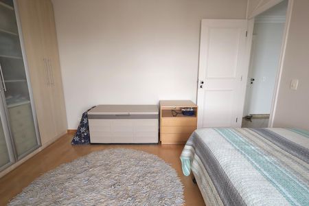 Apartamento à venda com 272m², 4 quartos e 3 vagas Apartamento à venda com 272m², 4 quartos e 3 vagasQuarto 1