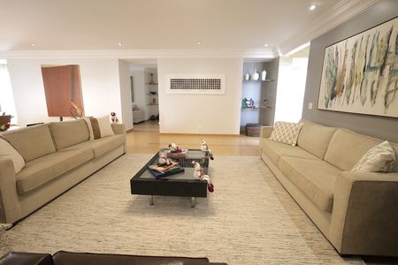 Apartamento à venda com 272m², 4 quartos e 3 vagas Apartamento à venda com 272m², 4 quartos e 3 vagasSala