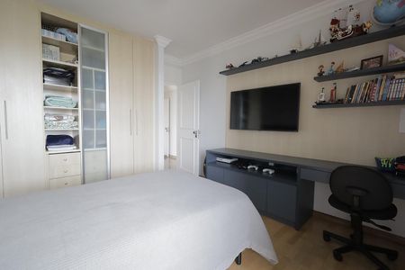 Apartamento à venda com 272m², 4 quartos e 3 vagas Apartamento à venda com 272m², 4 quartos e 3 vagasQuarto 2