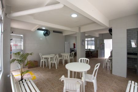 Apartamento para alugar com 62m², 2 quartos e 1 vaga Apartamento para alugar com 62m², 2 quartos e 1 vagaÁrea comum - Salão de festas