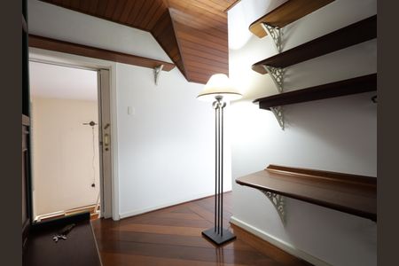 Casa para alugar com 1000m², 4 quartos e 8 vagasSala 2