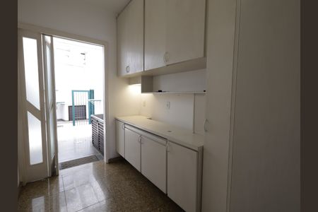 Casa para alugar com 1000m², 4 quartos e 8 vagasÁrea de Serviço