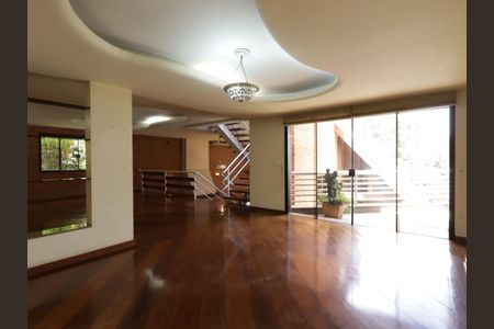 Casa para alugar com 1000m², 4 quartos e 8 vagasSala de Jantar