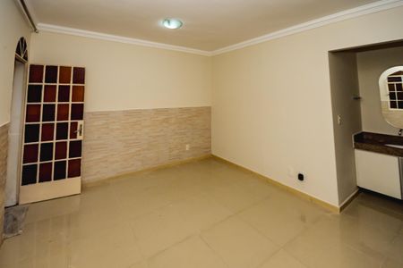 Casa para alugar com 3 quartos, 110m² em Santa Amelia, Belo Horizonte