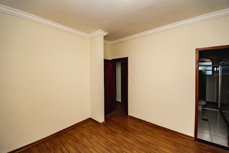 Casa à venda com 110m², 5 quartos e 1 vagaQuarto 3
