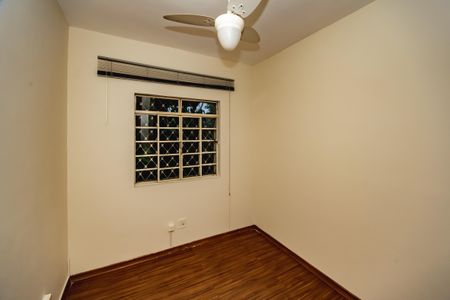 Casa à venda com 110m², 5 quartos e 1 vagaQuarto 1