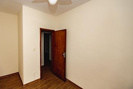 Casa à venda com 110m², 5 quartos e 1 vagaQuarto 2