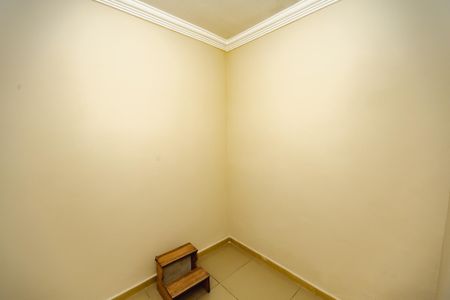Casa à venda com 110m², 5 quartos e 1 vagaQuarto de Serviço