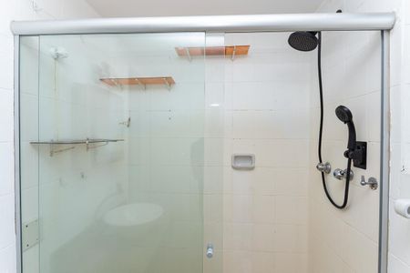 Apartamento à venda com 71m², 2 quartos e 1 vagaBanheiro Social