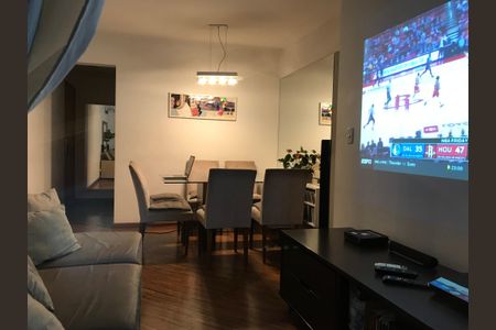 Apartamento à venda com 68m², 2 quartos e 2 vagasSala