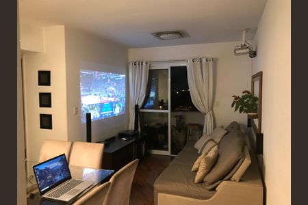 Apartamento à venda com 68m², 2 quartos e 2 vagasSala