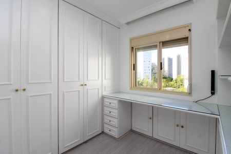 Apartamento para alugar com 96m², 3 quartos e 2 vagas Apartamento para alugar com 96m², 3 quartos e 2 vagasSuíte