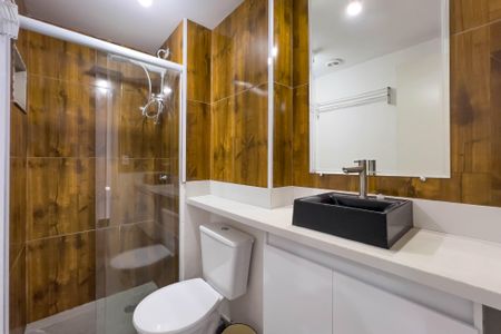 Banheiro de apartamento para alugar com 1 quarto, 24m² em Sé, São Paulo