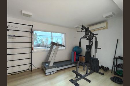 Apartamento à venda com 95m², 3 quartos e 2 vagasÁrea comum - Academia