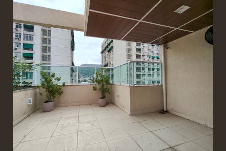 Apartamento à venda com 95m², 3 quartos e 2 vagasÁrea comum - Churrasqueira