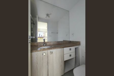 Apartamento à venda com 95m², 3 quartos e 2 vagasBanheiro da Suíte