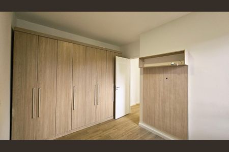 Apartamento para alugar com 72m², 2 quartos e 1 vaga