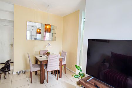 Apartamento à venda com 57m², 2 quartos e 1 vagaSala