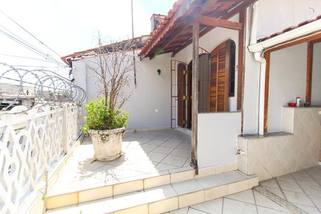 Casa à venda com 120m², 4 quartos e 2 vagas Casa à venda com 120m², 4 quartos e 2 vagasVaranda da Suíte