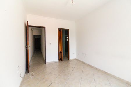 Casa à venda com 120m², 4 quartos e 2 vagas Casa à venda com 120m², 4 quartos e 2 vagasSuíte