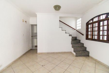 Casa à venda com 120m², 4 quartos e 2 vagas Casa à venda com 120m², 4 quartos e 2 vagasSala de jantar