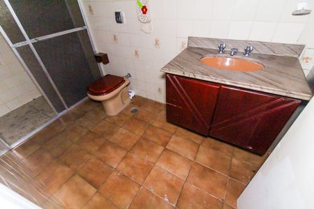 Casa à venda com 120m², 4 quartos e 2 vagas Casa à venda com 120m², 4 quartos e 2 vagasBanheiro 3