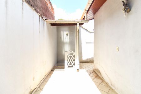 Casa à venda com 120m², 4 quartos e 2 vagas Casa à venda com 120m², 4 quartos e 2 vagasQuintal