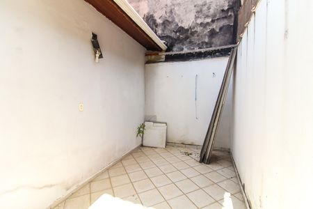 Casa à venda com 120m², 4 quartos e 2 vagas Casa à venda com 120m², 4 quartos e 2 vagasQuintal