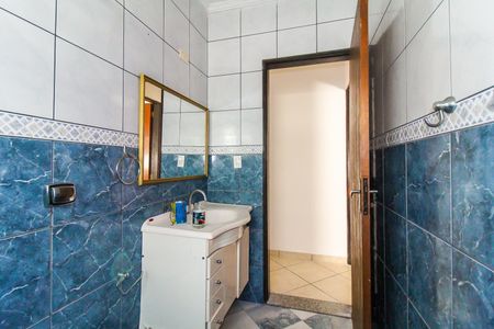 Casa à venda com 120m², 4 quartos e 2 vagas Casa à venda com 120m², 4 quartos e 2 vagasBanheiro 2