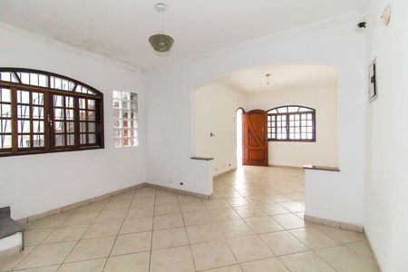 Casa à venda com 120m², 4 quartos e 2 vagas Casa à venda com 120m², 4 quartos e 2 vagasSala de jantar