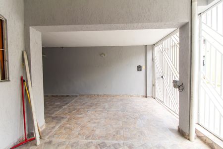 Casa à venda com 120m², 4 quartos e 2 vagas Casa à venda com 120m², 4 quartos e 2 vagasGaragem