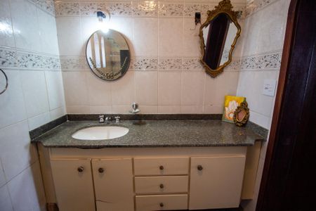Apartamento para alugar com 183m², 3 quartos e 2 vagas Apartamento para alugar com 183m², 3 quartos e 2 vagasBanheiro da Suite 3