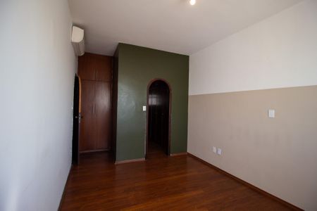 Apartamento para alugar com 183m², 3 quartos e 2 vagas Apartamento para alugar com 183m², 3 quartos e 2 vagasSuite 3