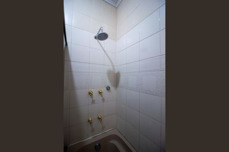 Apartamento para alugar com 183m², 3 quartos e 2 vagas Apartamento para alugar com 183m², 3 quartos e 2 vagasBanheiro da Suíte 1