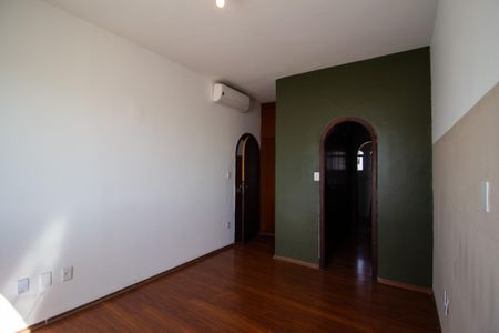 Apartamento para alugar com 183m², 3 quartos e 2 vagas Apartamento para alugar com 183m², 3 quartos e 2 vagasSuite 3