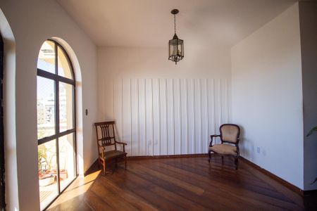 Apartamento para alugar com 183m², 3 quartos e 2 vagas Apartamento para alugar com 183m², 3 quartos e 2 vagasSala