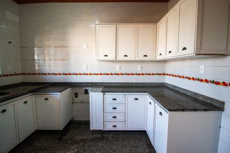Apartamento para alugar com 183m², 3 quartos e 2 vagas Apartamento para alugar com 183m², 3 quartos e 2 vagasCozinha