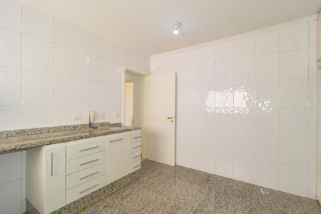 Apartamento à venda com 130m², 3 quartos e 2 vagasCozinha