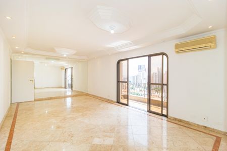 Apartamento à venda com 130m², 3 quartos e 2 vagasSala