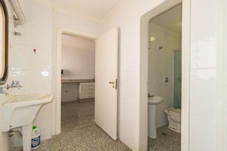 Apartamento à venda com 130m², 3 quartos e 2 vagasÁrea de Serviço