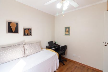 Apartamento à venda com 115m², 3 quartos e 2 vagasQuarto 2