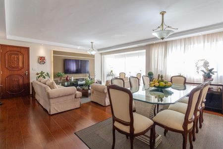 Apartamento à venda com 115m², 3 quartos e 2 vagasSala